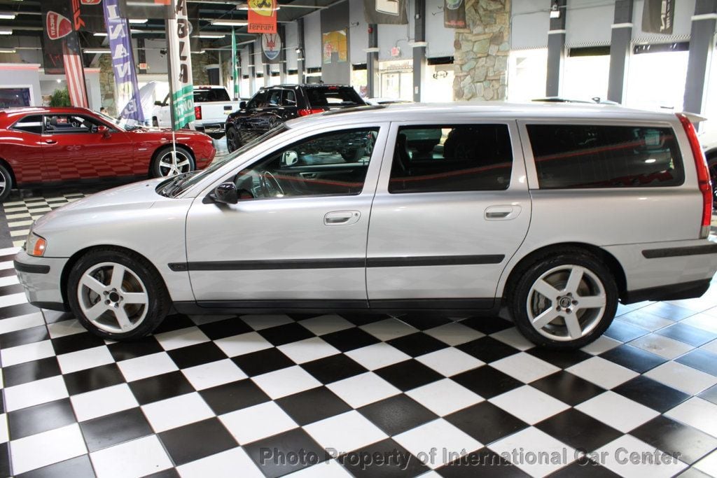 2004 Volvo V70 R - New tires - Just serviced!  - 22454197 - 8