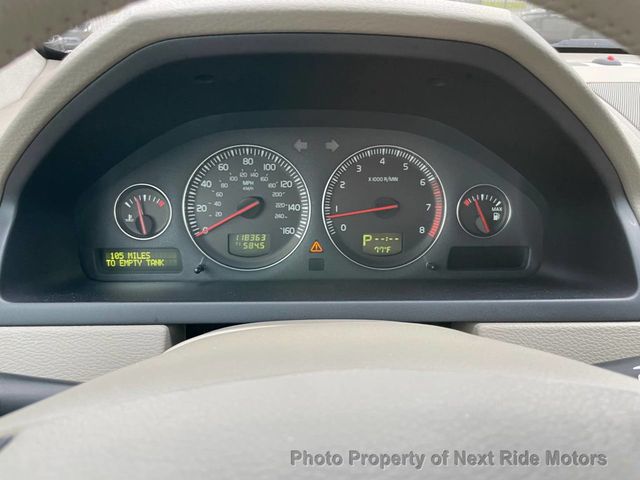 2004 Volvo XC90 2004 VOLVO XC90 2.5L TURBO AWD 3RD ROW 1-OWNER 615-730-9991 - 23019833 - 19