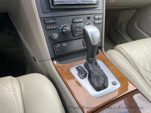 2004 Volvo XC90 2004 VOLVO XC90 2.5L TURBO AWD 3RD ROW 1-OWNER 615-730-9991 - 23019833 - 22