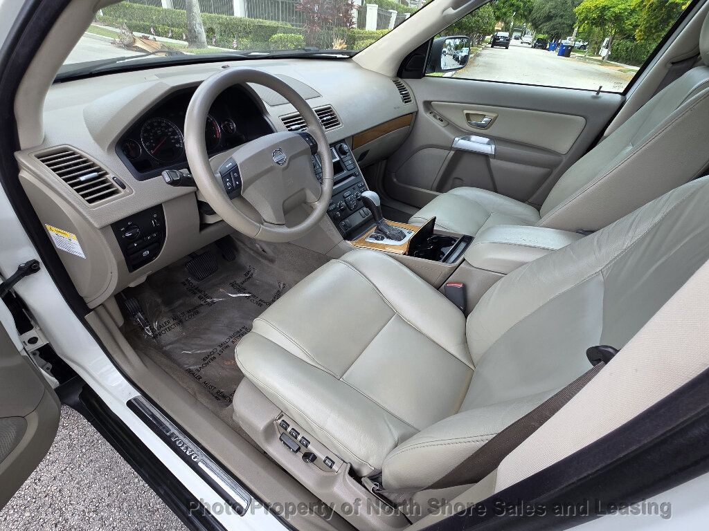 2004 Volvo XC90 2.5T AWD - 23060840 - 9
