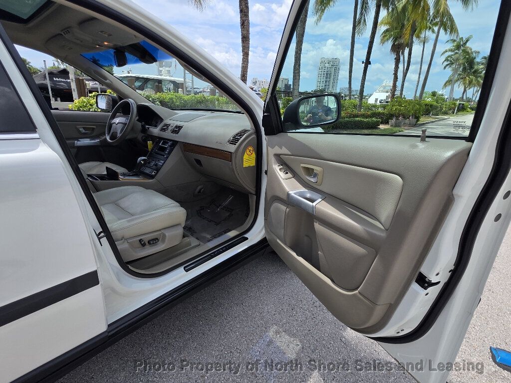 2004 Volvo XC90 2.5T AWD - 23060840 - 28