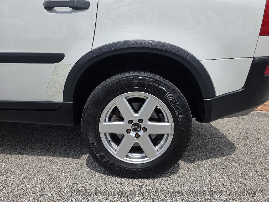2004 Volvo XC90 2.5T AWD - 23060840 - 40