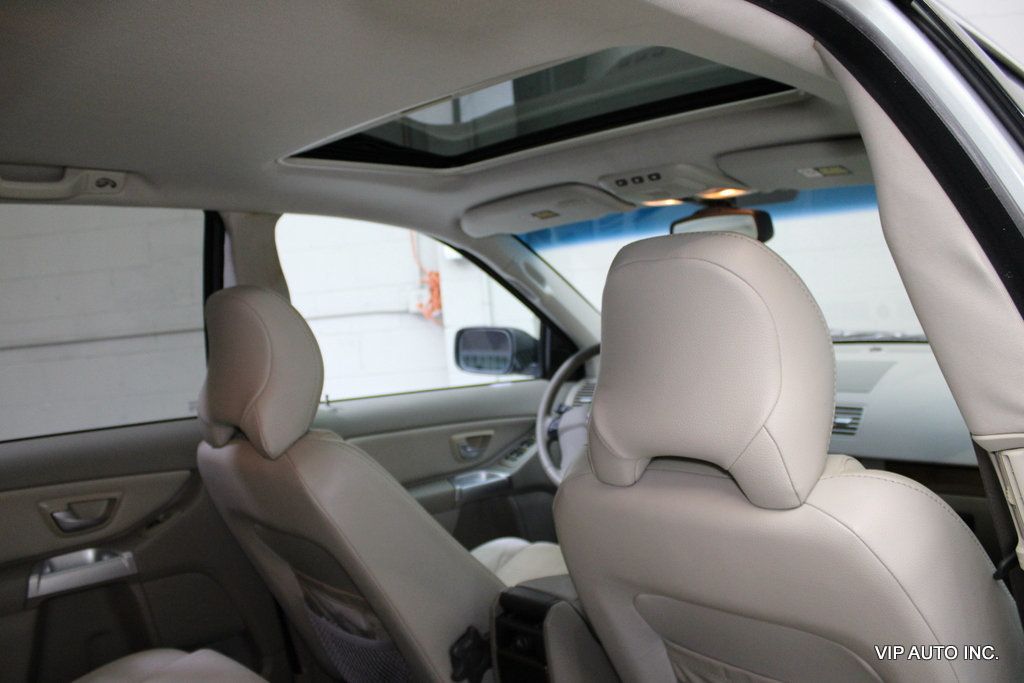 2004 Volvo XC90 4dr 2.5L Turbo w/Sunroof/3rd Row - 23070827 - 23