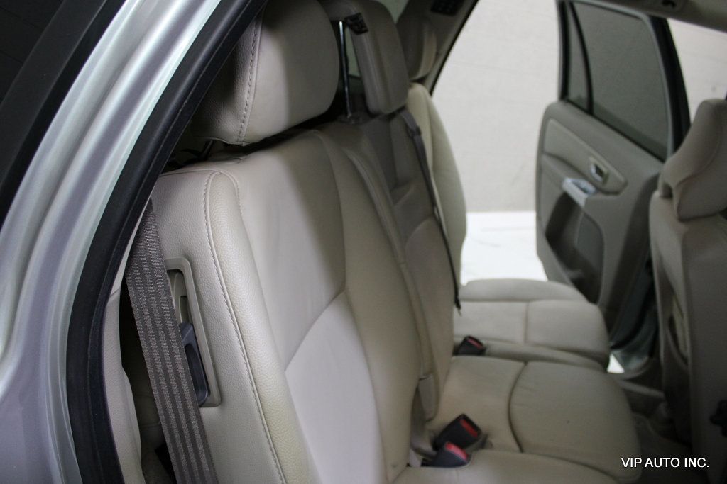 2004 Volvo XC90 4dr 2.5L Turbo w/Sunroof/3rd Row - 23070827 - 25