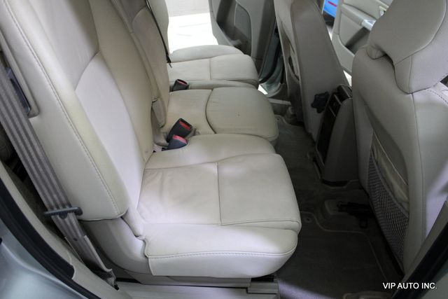 2004 Volvo XC90 4dr 2.5L Turbo w/Sunroof/3rd Row - 23070827 - 32