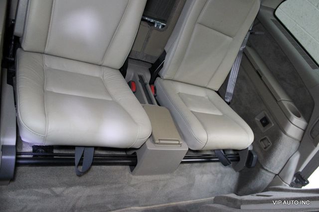 2004 Volvo XC90 4dr 2.5L Turbo w/Sunroof/3rd Row - 23070827 - 34