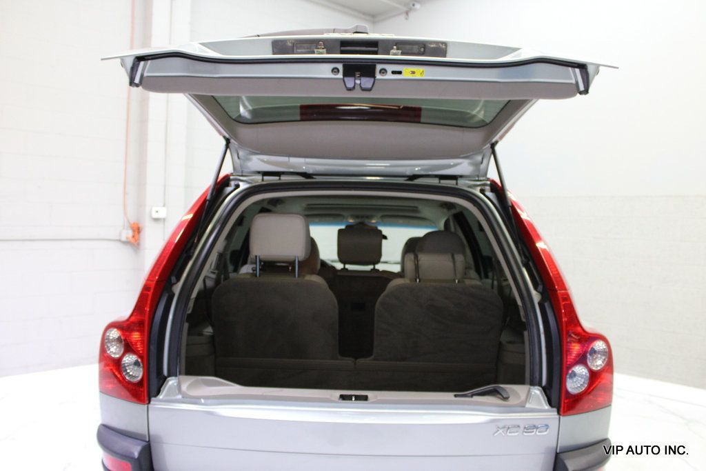 2004 Volvo XC90 4dr 2.5L Turbo w/Sunroof/3rd Row - 23070827 - 35