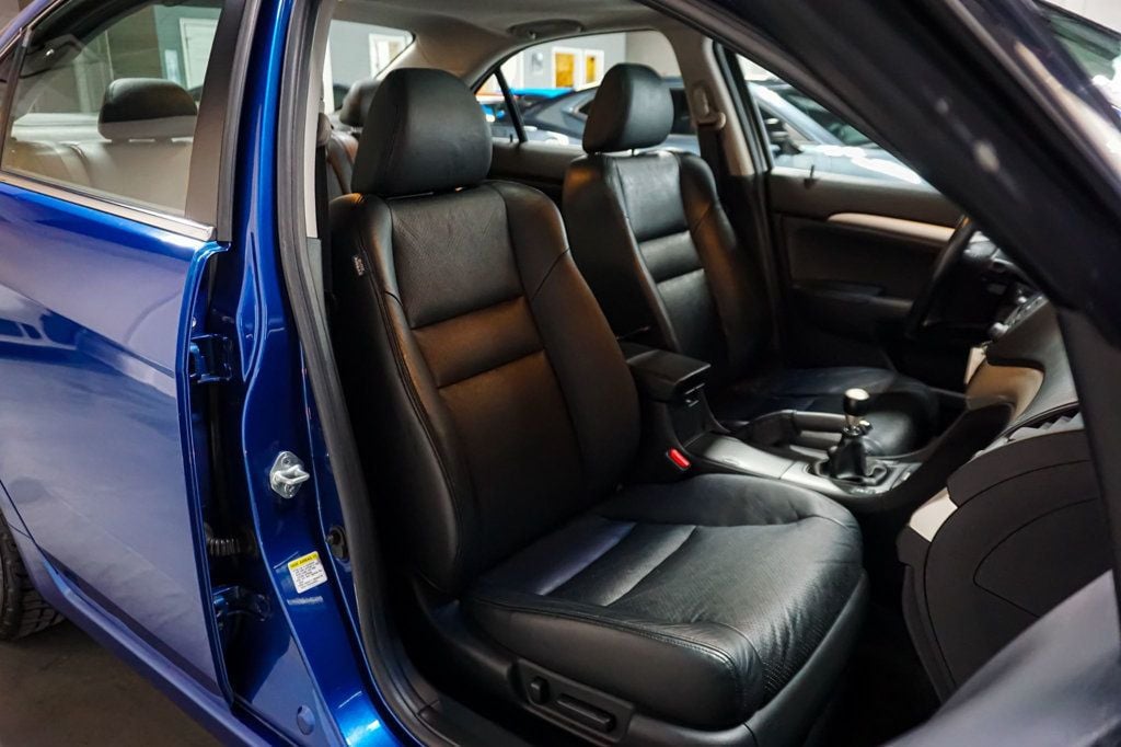 2005 Acura TSX *6-Speed Manual* *Arctic Blue w/ Black Leather*  - 22993638 - 31