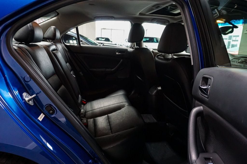 2005 Acura TSX *6-Speed Manual* *Arctic Blue w/ Black Leather*  - 22993638 - 35