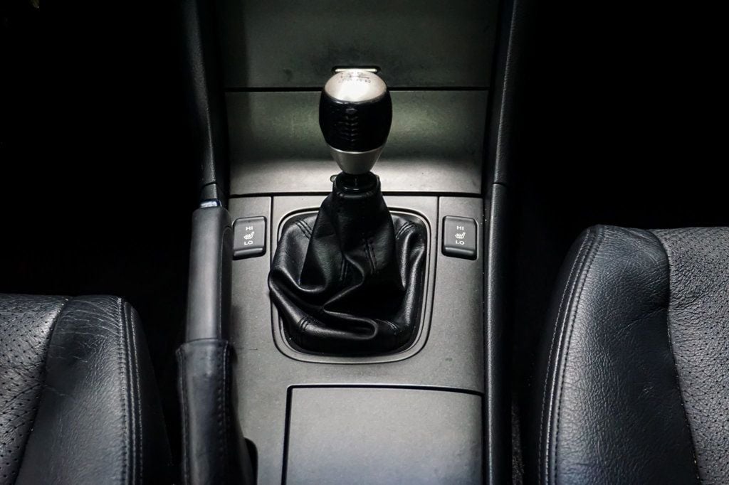 2005 Acura TSX *6-Speed Manual* *Arctic Blue w/ Black Leather*  - 22993638 - 60