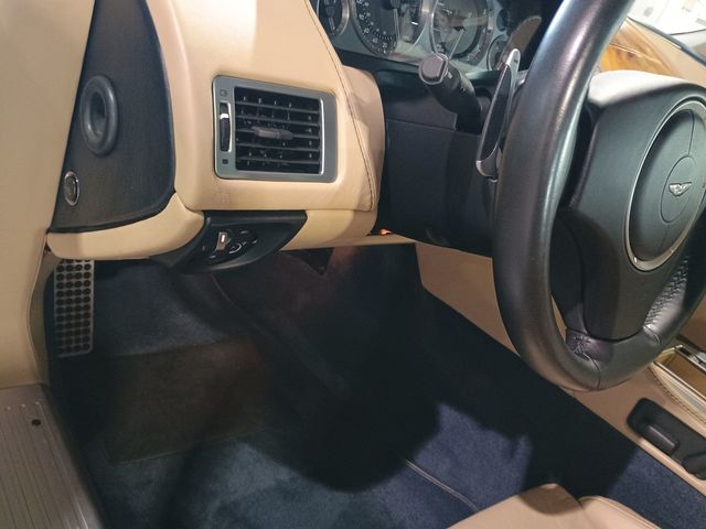 2005 Aston Martin DB9 2dr Coupe Automatic Clean Carfax - 23071839 - 16