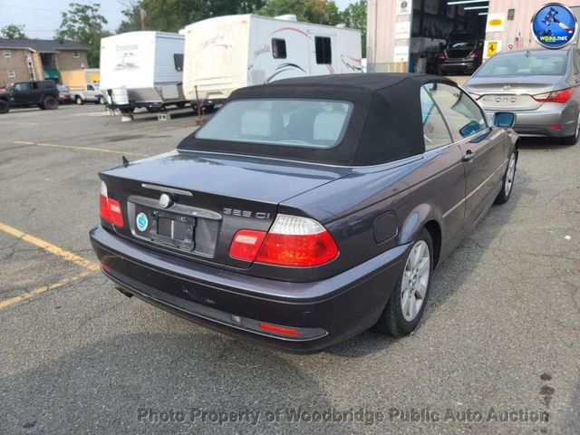 2005 BMW 3 Series 325Ci - 23067704 - 3
