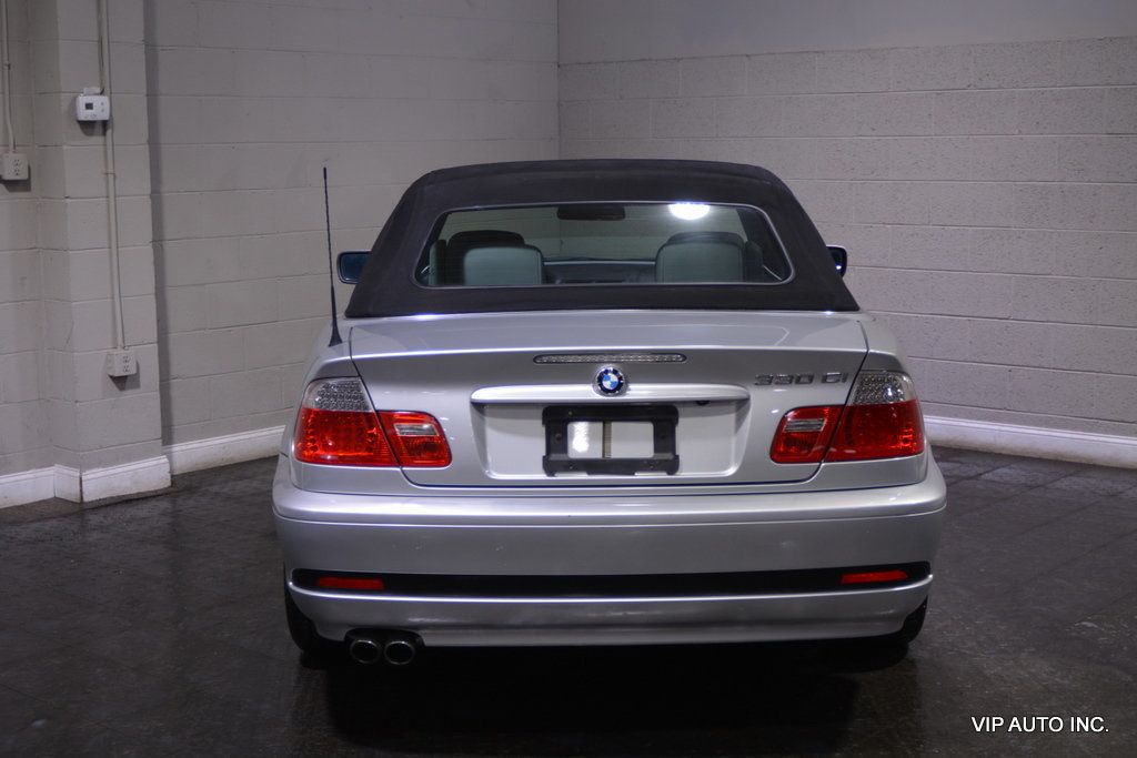 2005 BMW 3 Series 330Ci - 22402569 - 15