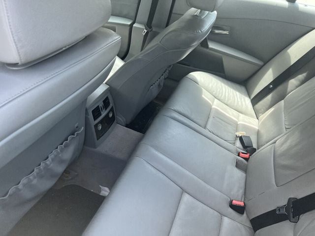 2005 BMW 5 Series 530i - 22063773 - 2