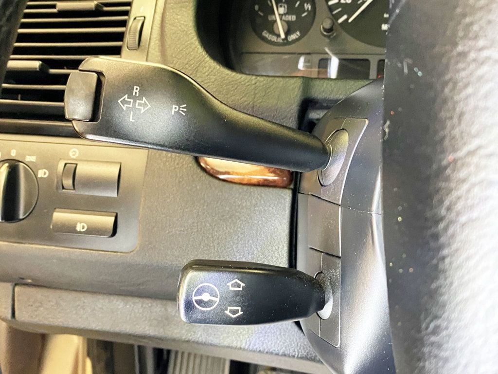 2005 BMW X5 Manual Transmission !  - 22915826 - 25