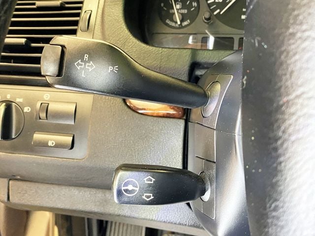 2005 BMW X5 Manual Transmission !  - 22915826 - 25