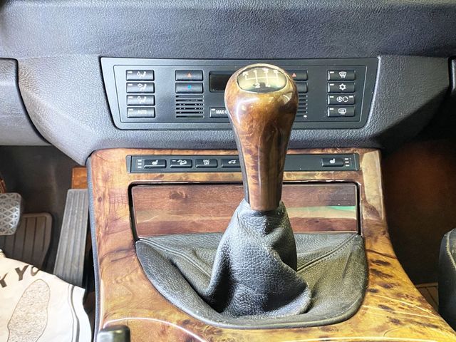 2005 BMW X5 Manual Transmission !  - 22915826 - 33