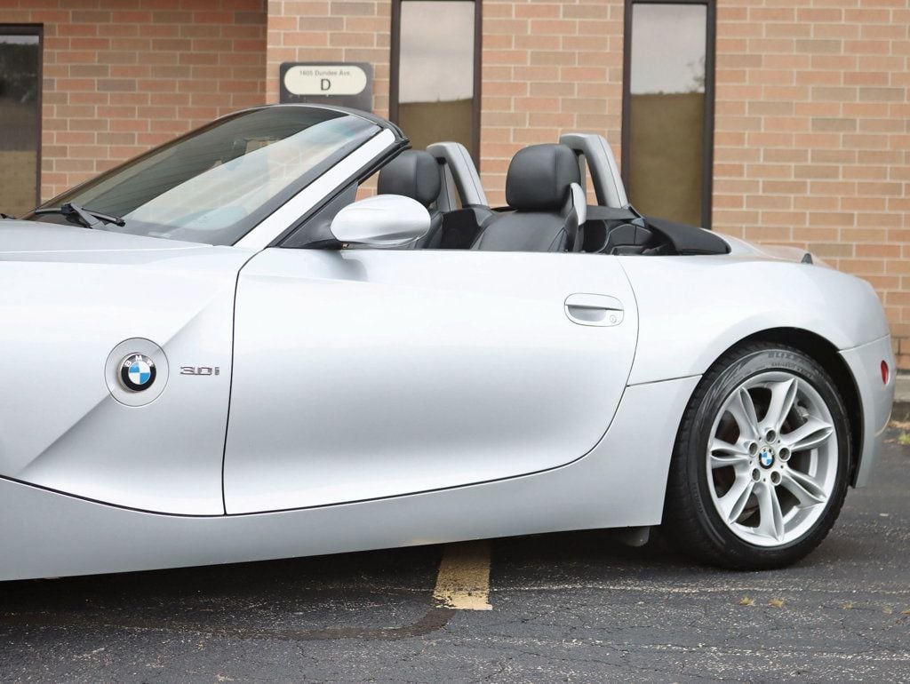 2005 Bmw Z4 Roadster 3.0i photo 3