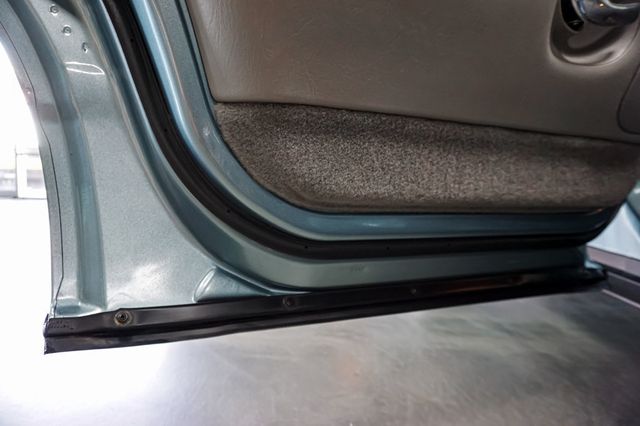 2005 Buick Park Avenue *Ultra Luxury Package* *3.8L V6 Supercharged* *Low Miles* - 22905791 - 74