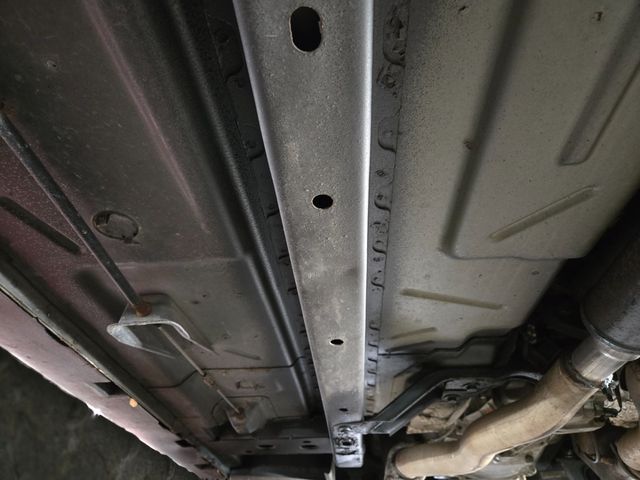 2005 Cadillac CTS-V 4dr Sedan - 22974821 - 18