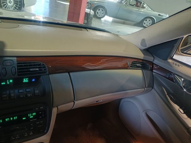 2005 Cadillac DeVille 4dr Sedan DTS Clean Carfax Florida Car - 22974277 - 21