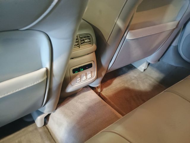 2005 Cadillac DeVille 4dr Sedan DTS Clean Carfax Florida Car - 22974277 - 28