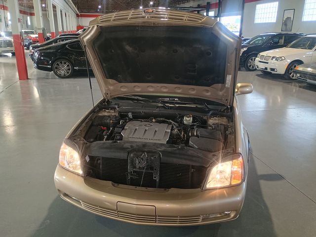 2005 Cadillac DeVille 4dr Sedan DTS Clean Carfax Florida Car - 22974277 - 38