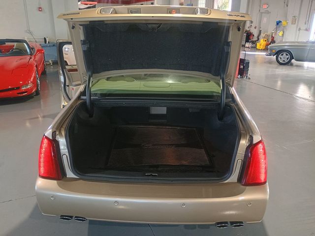 2005 Cadillac DeVille 4dr Sedan DTS Clean Carfax Florida Car - 22974277 - 43