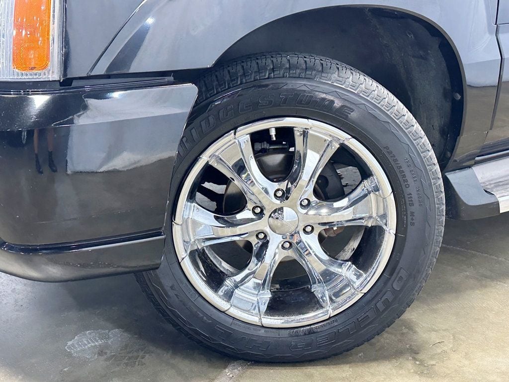 2005 Cadillac Escalade 4dr 2WD - 23053939 - 12