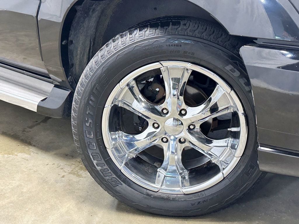 2005 Cadillac Escalade 4dr 2WD - 23053939 - 13