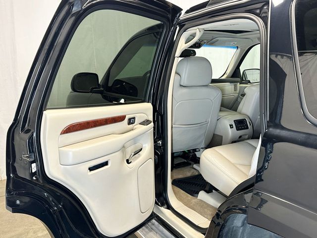 2005 Cadillac Escalade 4dr 2WD - 23053939 - 32