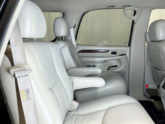 2005 Cadillac Escalade 4dr 2WD - 23053939 - 37