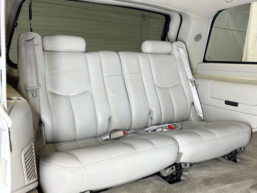 2005 Cadillac Escalade 4dr 2WD - 23053939 - 38