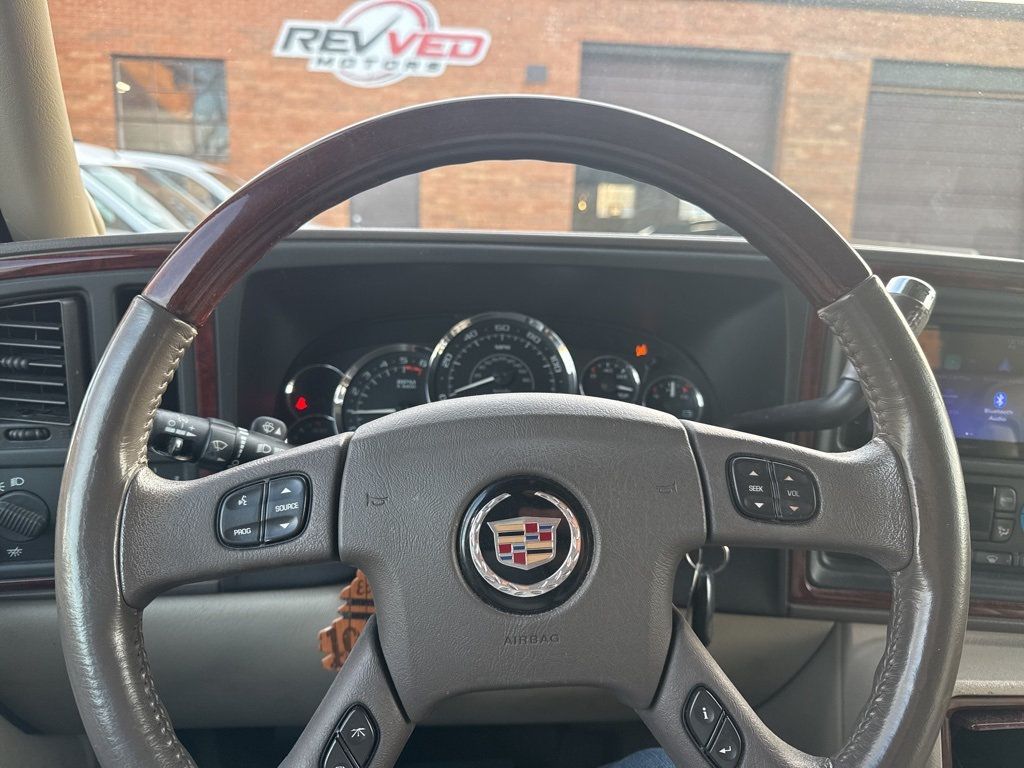 2005 Cadillac Escalade 4dr AWD - 22963497 - 11