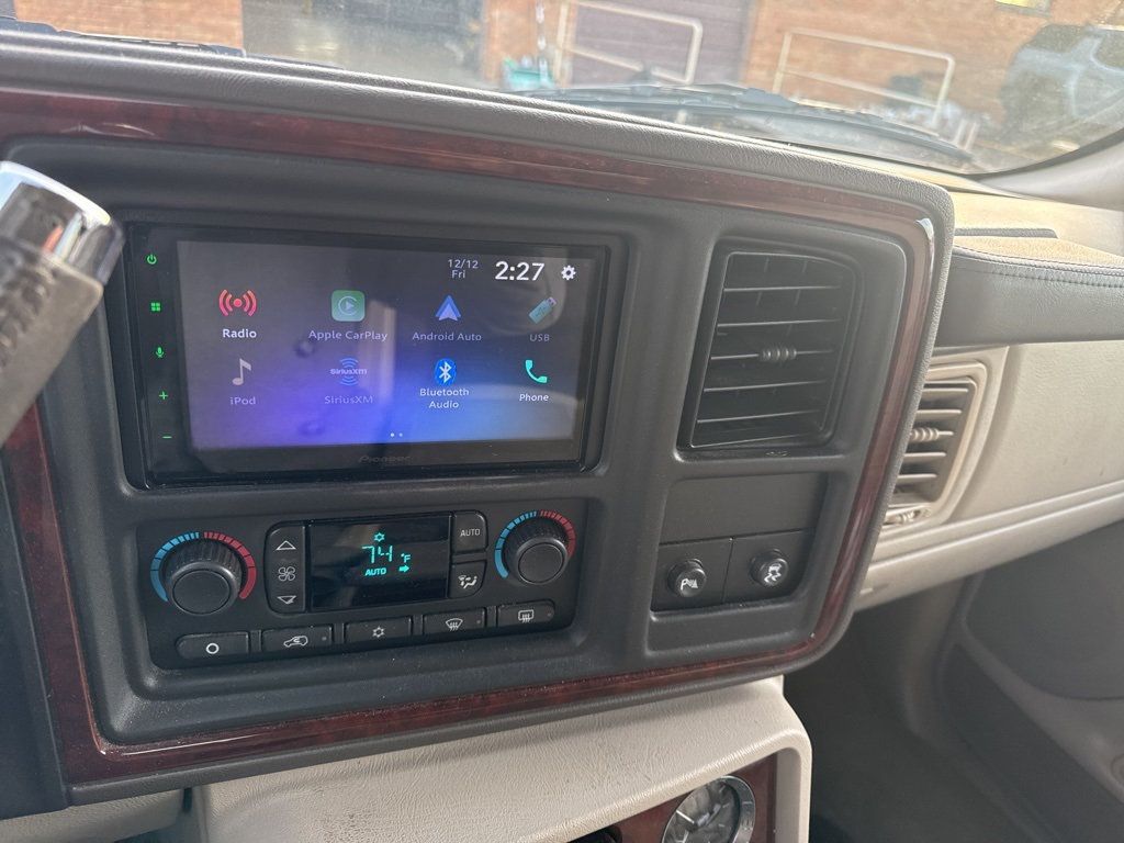 2005 Cadillac Escalade 4dr AWD - 22963497 - 12