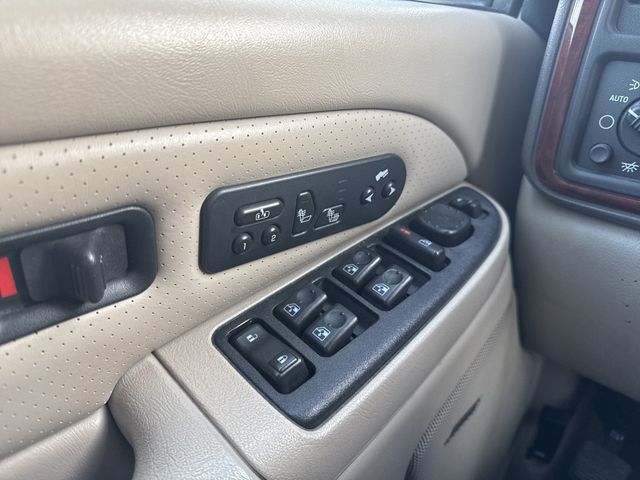 2005 Cadillac Escalade 4dr AWD - 22963497 - 13