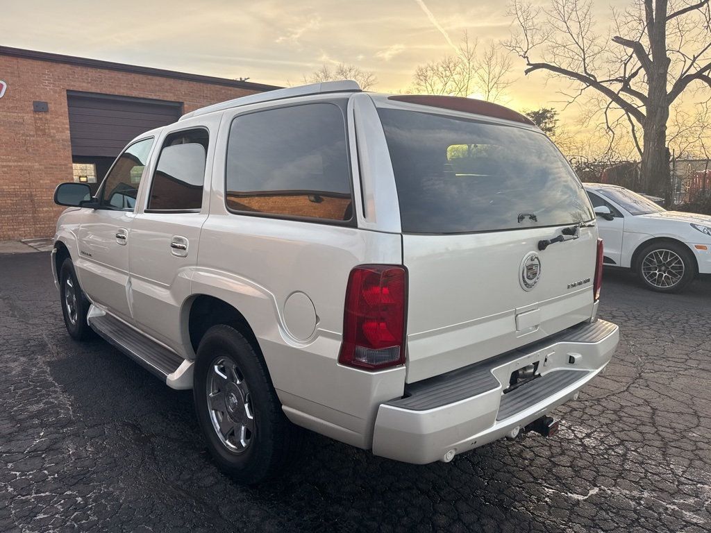 2005 Cadillac Escalade 4dr AWD - 22963497 - 3