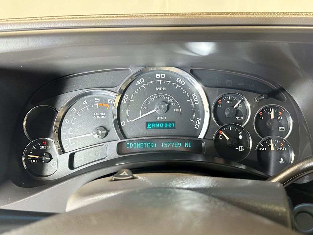2005 Cadillac Escalade 4dr AWD - 23053939 - 26