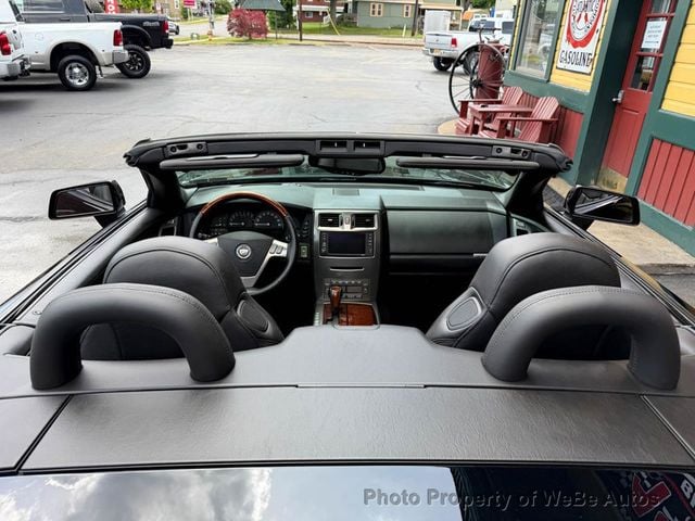 2005 Cadillac XLR 2dr Convertible - 23044769 - 33