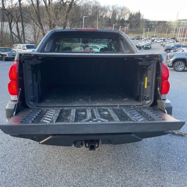 2005 Chevrolet Avalanche 1500 5dr Crew Cab 130" WB 4WD LS - 22958108 - 13