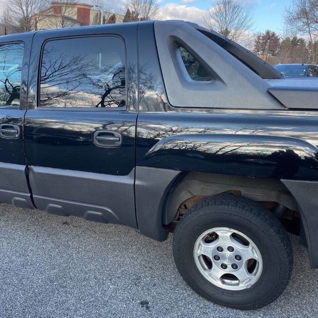 2005 Chevrolet Avalanche 1500 5dr Crew Cab 130" WB 4WD LS - 22958108 - 17