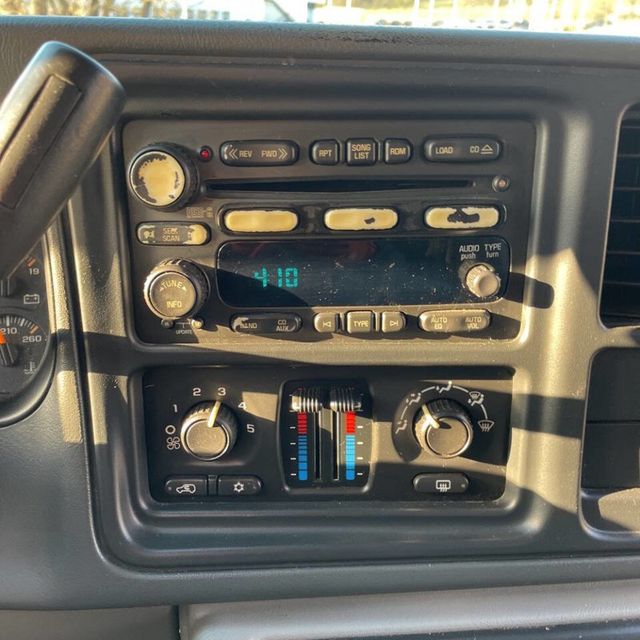 2005 Chevrolet Avalanche 1500 5dr Crew Cab 130" WB 4WD LS - 22958108 - 27