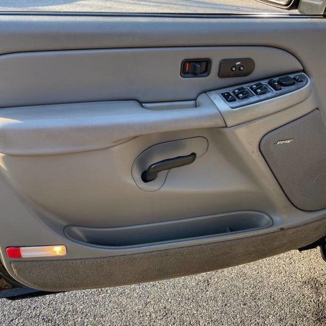 2005 Chevrolet Avalanche 1500 5dr Crew Cab 130" WB 4WD LS - 22958108 - 28