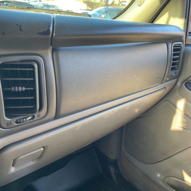 2005 Chevrolet Avalanche 1500 5dr Crew Cab 130" WB 4WD LS - 22958108 - 29