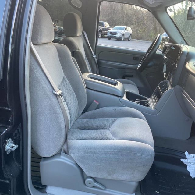 2005 Chevrolet Avalanche 1500 5dr Crew Cab 130" WB 4WD LS - 22958108 - 3