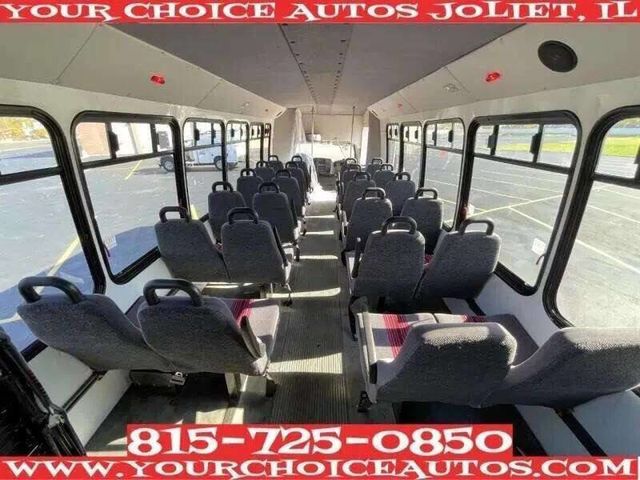 2005 Chevrolet C5500 4X2 2dr Regular Cab 166 259 in. WB - 22923356 - 17