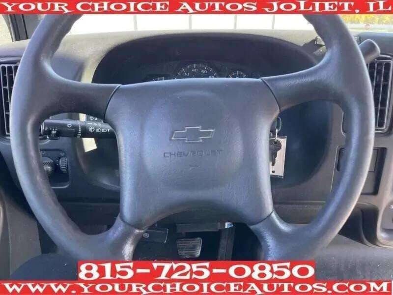 2005 Chevrolet C5500 4X2 2dr Regular Cab 166 259 in. WB - 22923356 - 18