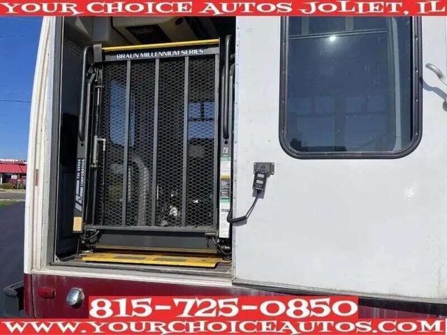 2005 Chevrolet C5500 4X2 2dr Regular Cab 166 259 in. WB - 22923356 - 20