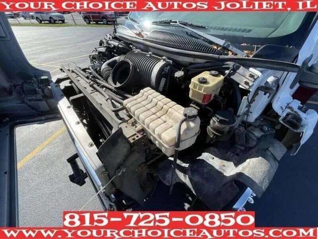 2005 Chevrolet C5500 4X2 2dr Regular Cab 166 259 in. WB - 22923356 - 21