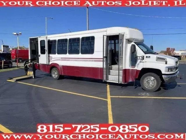 2005 Chevrolet C5500 4X2 2dr Regular Cab 166 259 in. WB - 22923356 - 8
